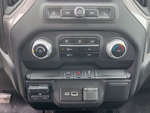 Used 2023 GMC Sierra 2500 Pro w/ Convenience Package image 23