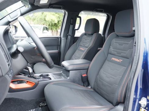Used 2022 Nissan Frontier Pro-X RWD image 10