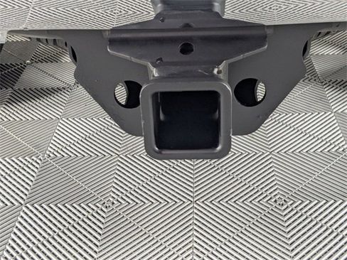 Used 2017 GMC Sierra 2500 SLT w/ Driver Alert Package image 28