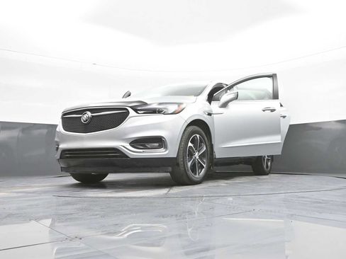 Used 2021 Buick Enclave Essence w/ Sport Touring Edition image 37