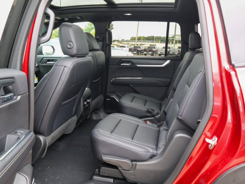 New 2027 GMC Acadia Elevation w/ Black Edition AWD/4WD image 11