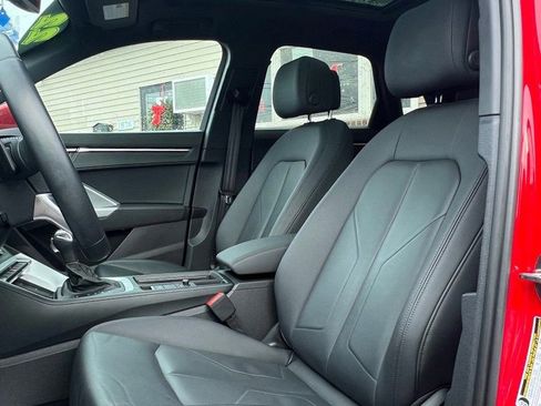 Used 2022 Audi Q3 2.0T Premium Plus image 11