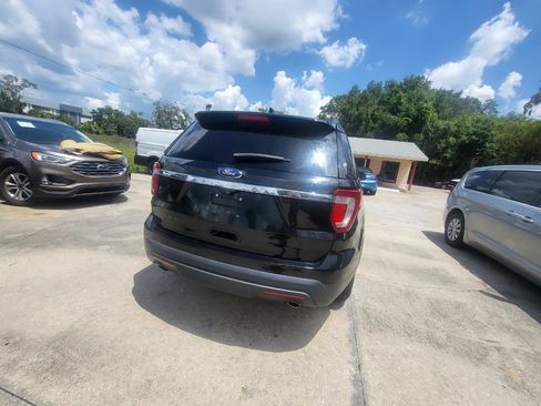 Used 2017 Ford Explorer FWD image 19