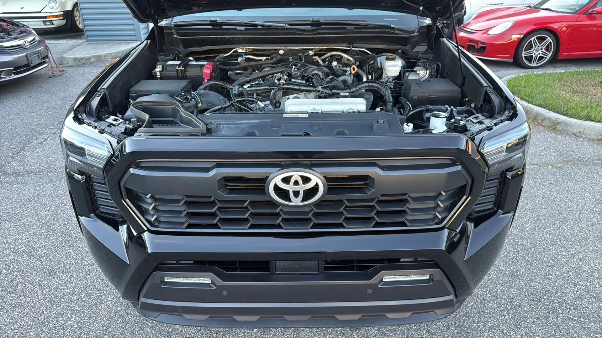 Used 2024 Toyota Tacoma TRD Sport w/ TRD Sport Upgrade Package AWD/4WD image 33