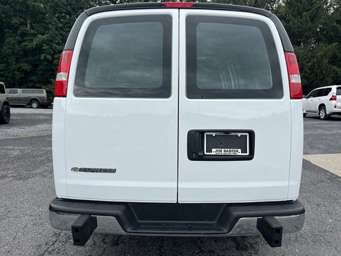Used 2025 Chevrolet Express 2500 w/ Driver Convenience Package RWD image 4