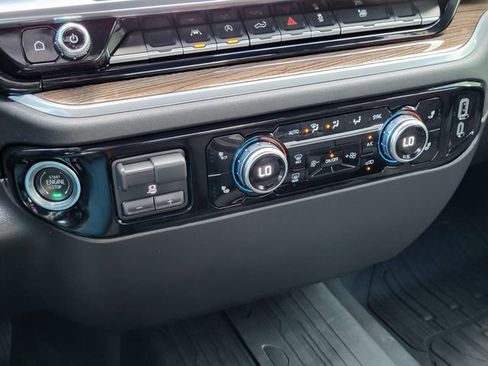 Used 2026 GMC Sierra 1500 Elevation AWD/4WD image 18