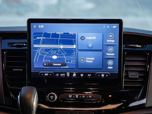 Used 2023 Ford Transit 350 XLT image 15