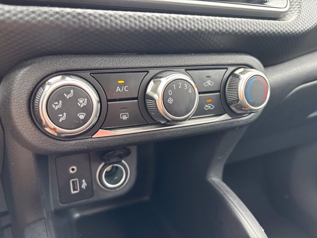 Used 2021 Nissan Kicks S FWD image 26