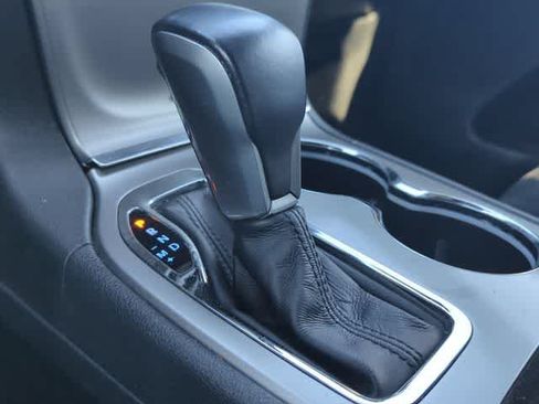 Certified 2018 Jeep Grand Cherokee Altitude AWD/4WD image 31