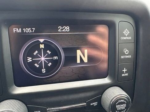 Used 2018 Jeep Compass Latitude w/ Cold Weather Group AWD/4WD image 4