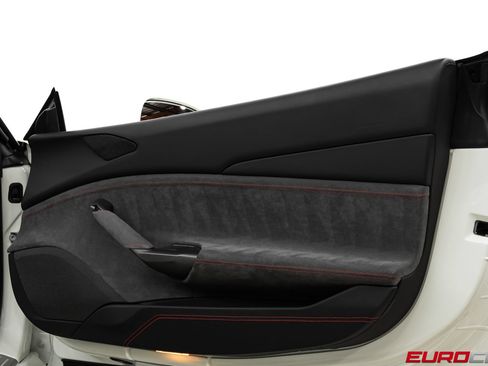 Used 2019 Ferrari 488 Spider RWD image 29