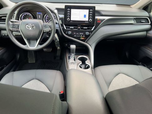 Used 2023 Toyota Camry LE image 28