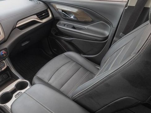 Used 2022 GMC Terrain Denali w/ Denali Premium Package image 26