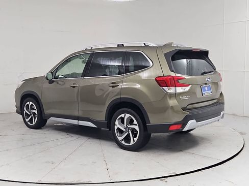 Used 2022 Subaru Forester Touring w/ Popular Package #2 AWD/4WD image 4