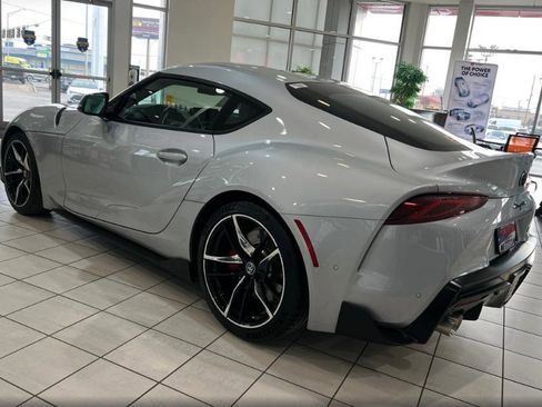 Used 2022 Toyota Supra Premium w/ Driver Assist Package image 4