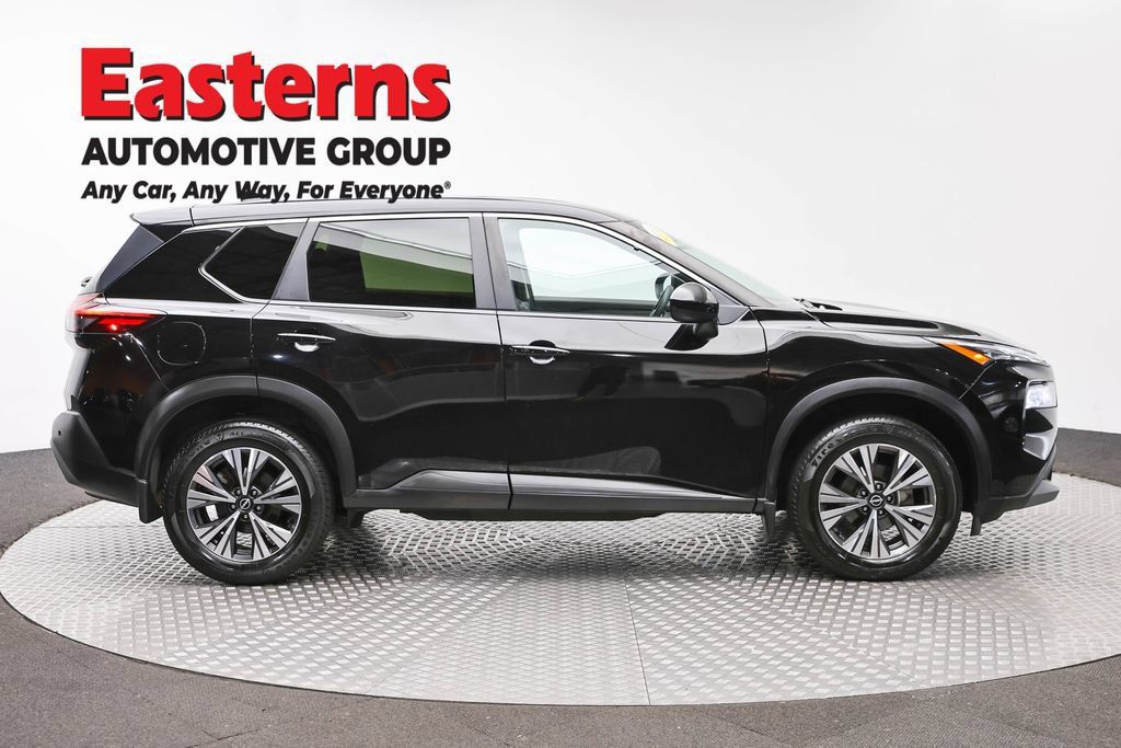 Used 2023 Nissan Rogue SV AWD/4WD image 4