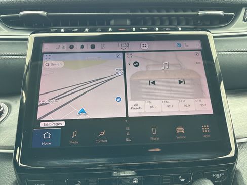 Used 2023 Jeep Grand Cherokee L Limited image 37