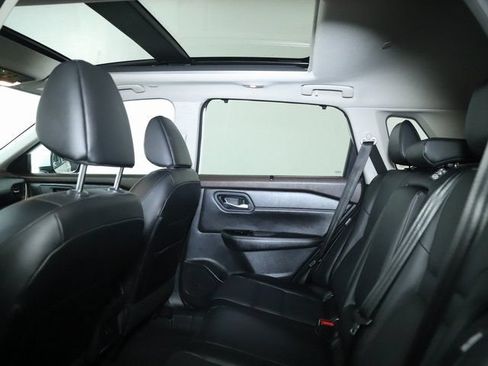 Used 2023 Nissan Rogue SV w/ SV Premium B Package AWD/4WD image 15