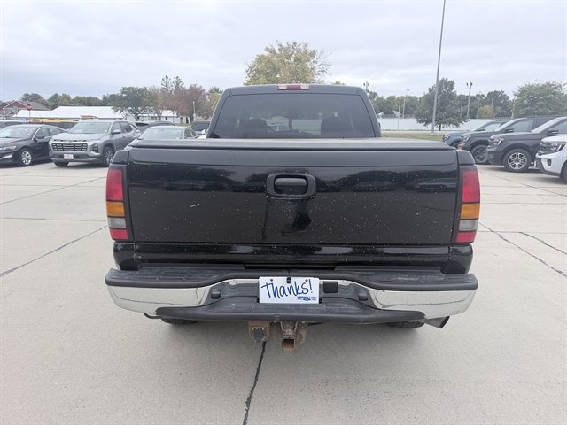 Used 2004 GMC Sierra 2500 SLT w/ Heavy-Duty Power Package AWD/4WD image 6