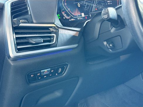 Certified 2022 BMW X7 xDrive40i w/ Premium Package image 10
