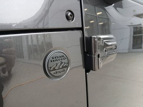 New 2026 Jeep Gladiator Sport AWD/4WD image 34