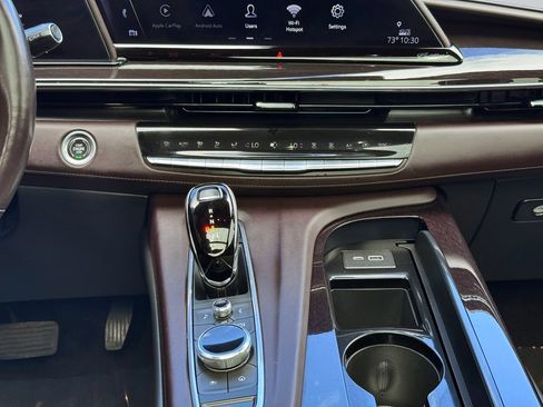 Used 2022 Cadillac Escalade Sport Platinum AWD/4WD image 32