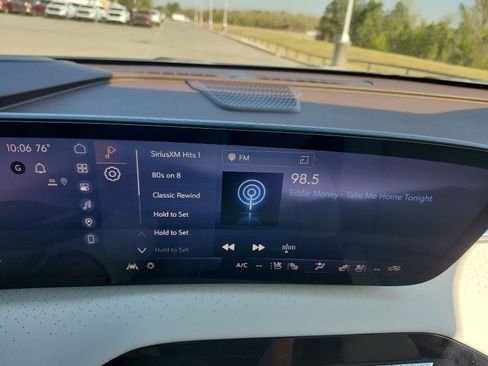 New 2026 Buick Enclave Avenir w/ Super Cruise Package image 17