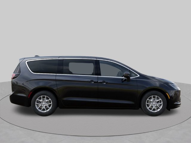 New 2027 Chrysler Pacifica Select FWD image 21