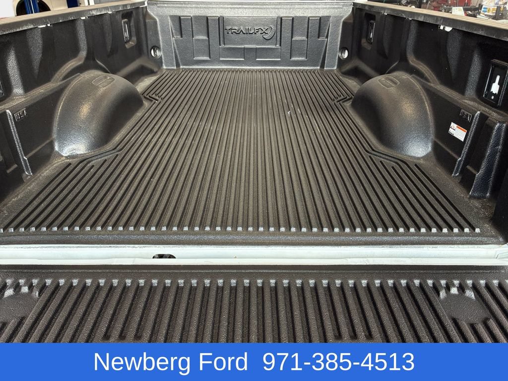 Used 2023 Ford F350 XLT w/ FX4 Off-Road Package AWD/4WD image 19