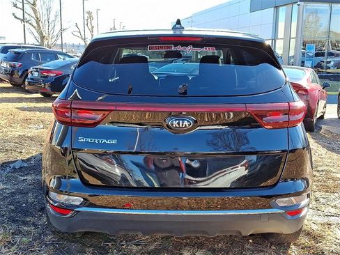 Certified 2022 Kia Sportage LX w/ LX AWD Value Edition Package image 5