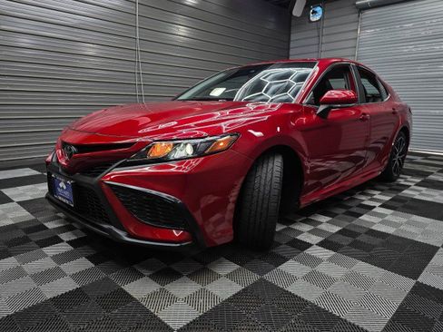 Used 2022 Toyota Camry SE AWD/4WD image 37