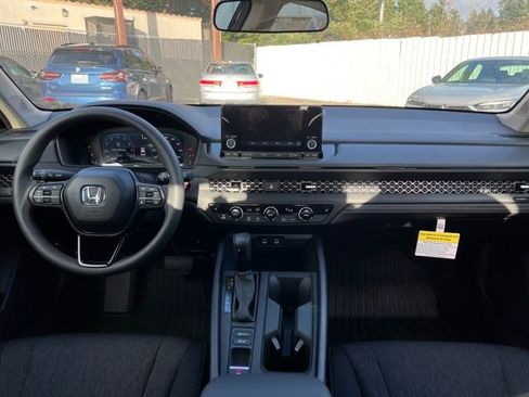 New 2025 Honda Accord SE image 11