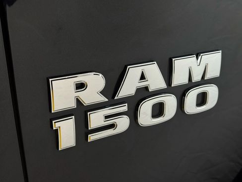 Used 2018 RAM 1500 Laramie w/ Convenience Group image 12