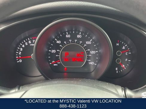 Used 2017 Kia Soul + FWD image 31