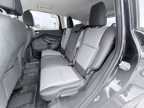 Used 2017 Ford Escape SE FWD image 9