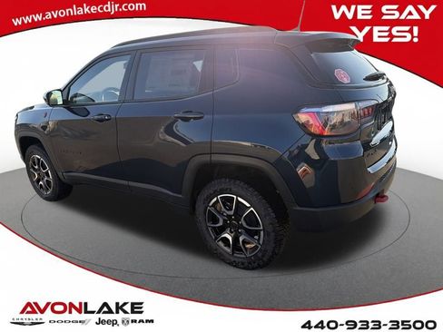 New 2026 Jeep Compass Trailhawk image 3