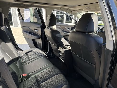 Used 2019 Nissan Murano Platinum image 34