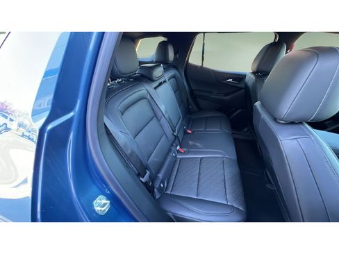 New 2026 Chevrolet Equinox LT w/ Convenience Package II AWD/4WD image 31