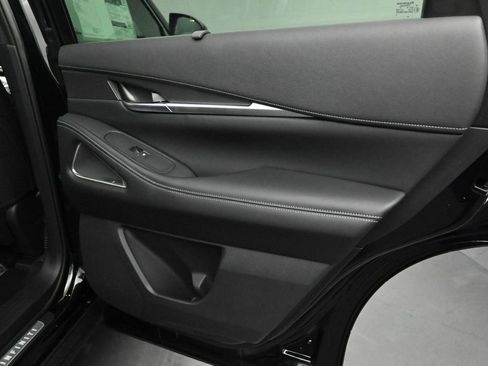 Certified 2025 INFINITI QX60 Luxe image 26