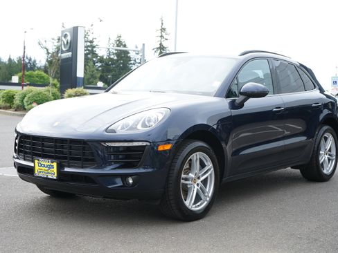Used 2017 Porsche Macan AWD/4WD image 8