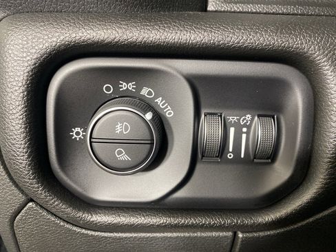 Used 2023 RAM 1500 Laramie image 10