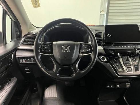 Used 2025 Honda Odyssey Touring image 20