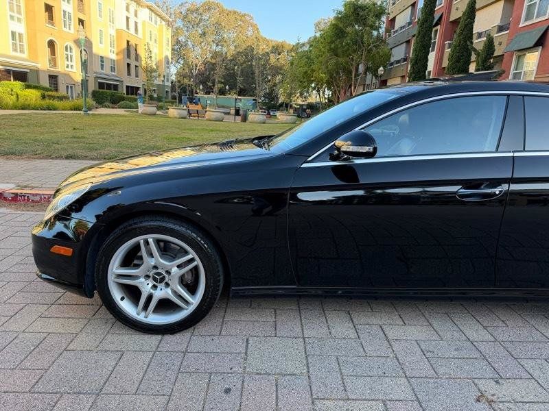 Used 2006 Mercedes-Benz CLS 500 image 29
