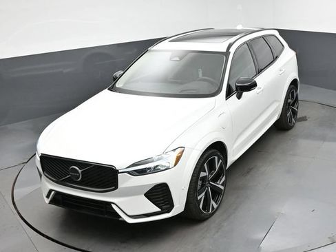 New 2026 Volvo XC60 T8 Ultra w/ Protection Package Premier AWD/4WD image 46
