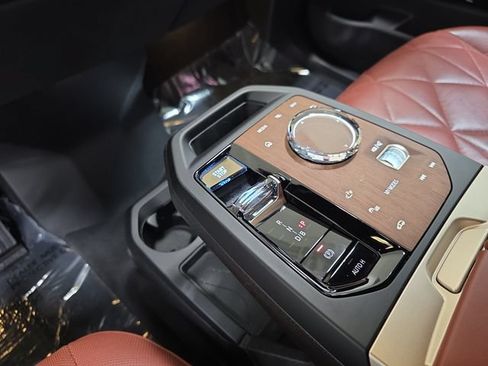 Certified 2024 BMW iX M60 AWD/4WD image 22