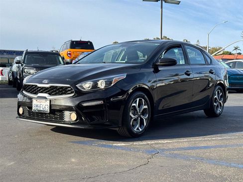 Used 2020 Kia Forte LXS FWD image 4