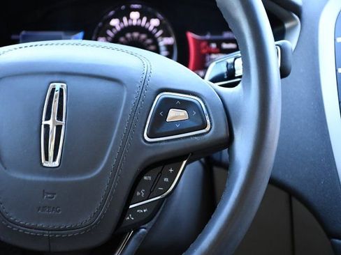 Used 2020 Lincoln MKZ Reserve w/ Luxury Package FWD image 24