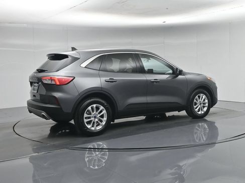 Used 2022 Ford Escape SE FWD image 22