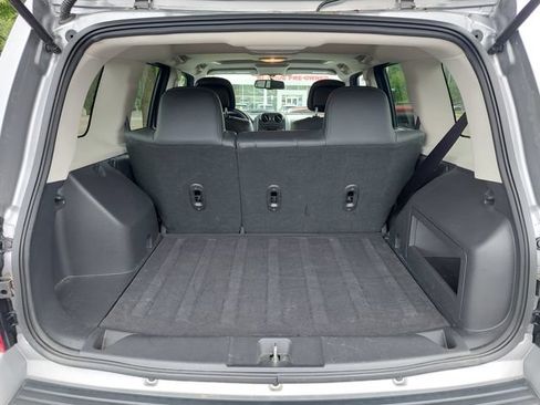 Used 2017 Jeep Patriot High Altitude FWD image 26