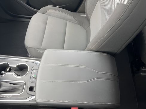 Used 2023 Chevrolet Traverse LT w/ Midnight/Sport Edition image 16